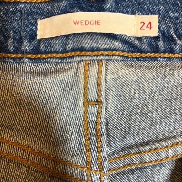 Levi's Wedgie Button-fly Jeans Medium Wash Size 24 - Picture 15 of 15